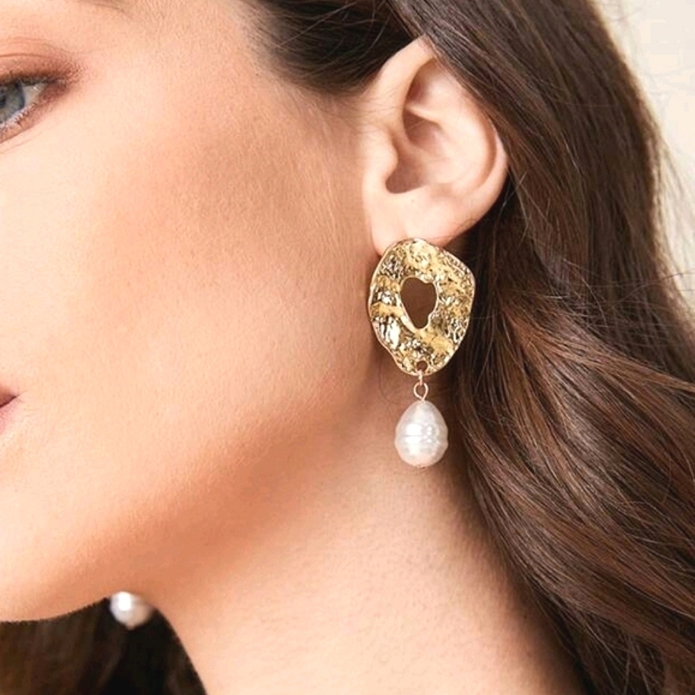 Gold faux pearl earrrings dangle Baroque Cocktail wedding statement 💖2/$30
